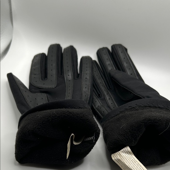 Isotoner Women's Black Gloves with Gray Trim - Picture 4 of 4